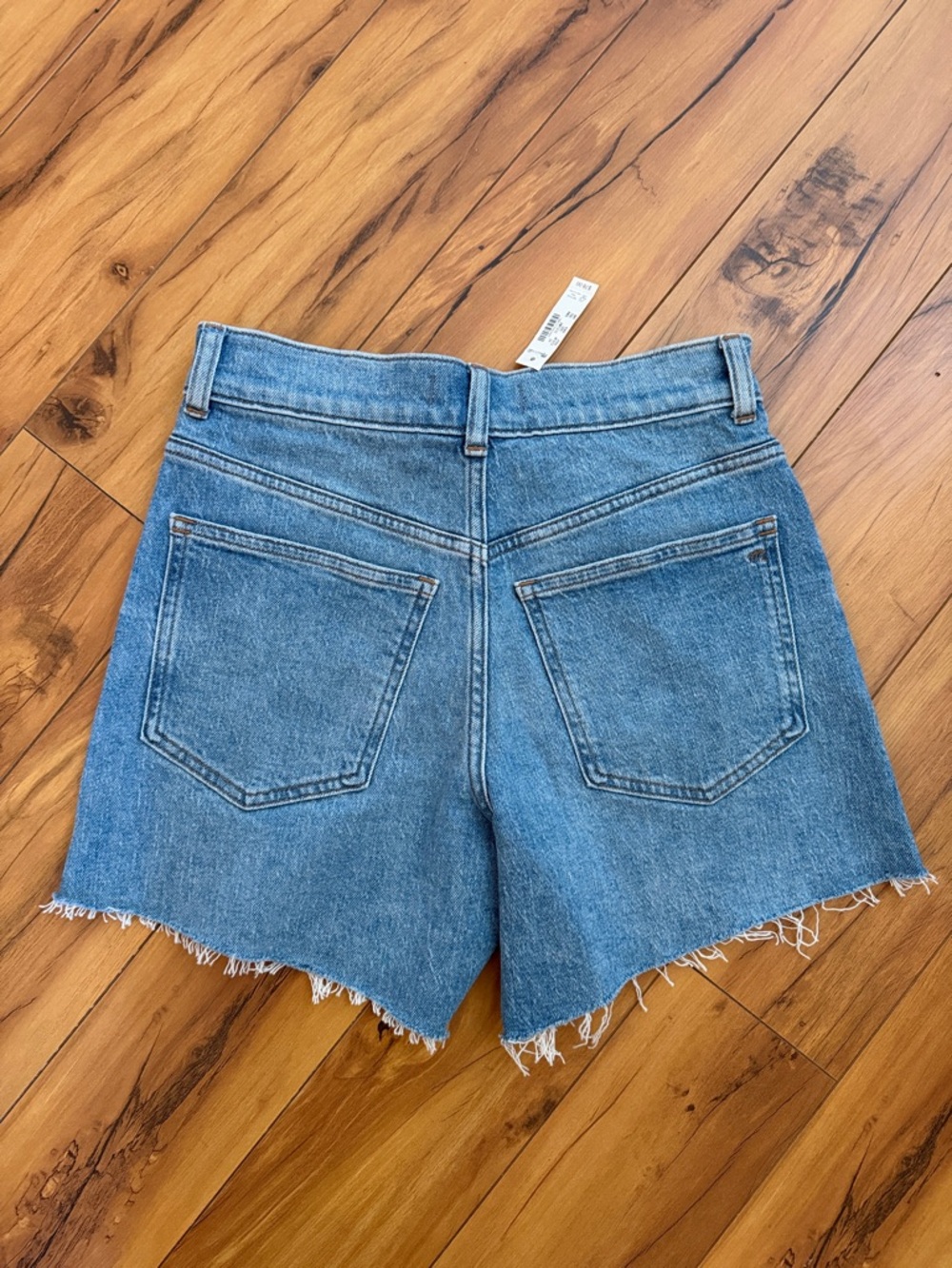 Madewell w 24 Denim Cutoff Jean Shorts - Blue the perfect Jean short mid-length - Picture 4 of 5